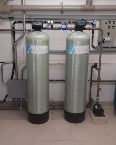 Sistema de trataemento de água de poço artesiano em Minas Gerais